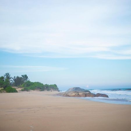 Nikara Luxury Beach House Тиссамахарама Экстерьер фото