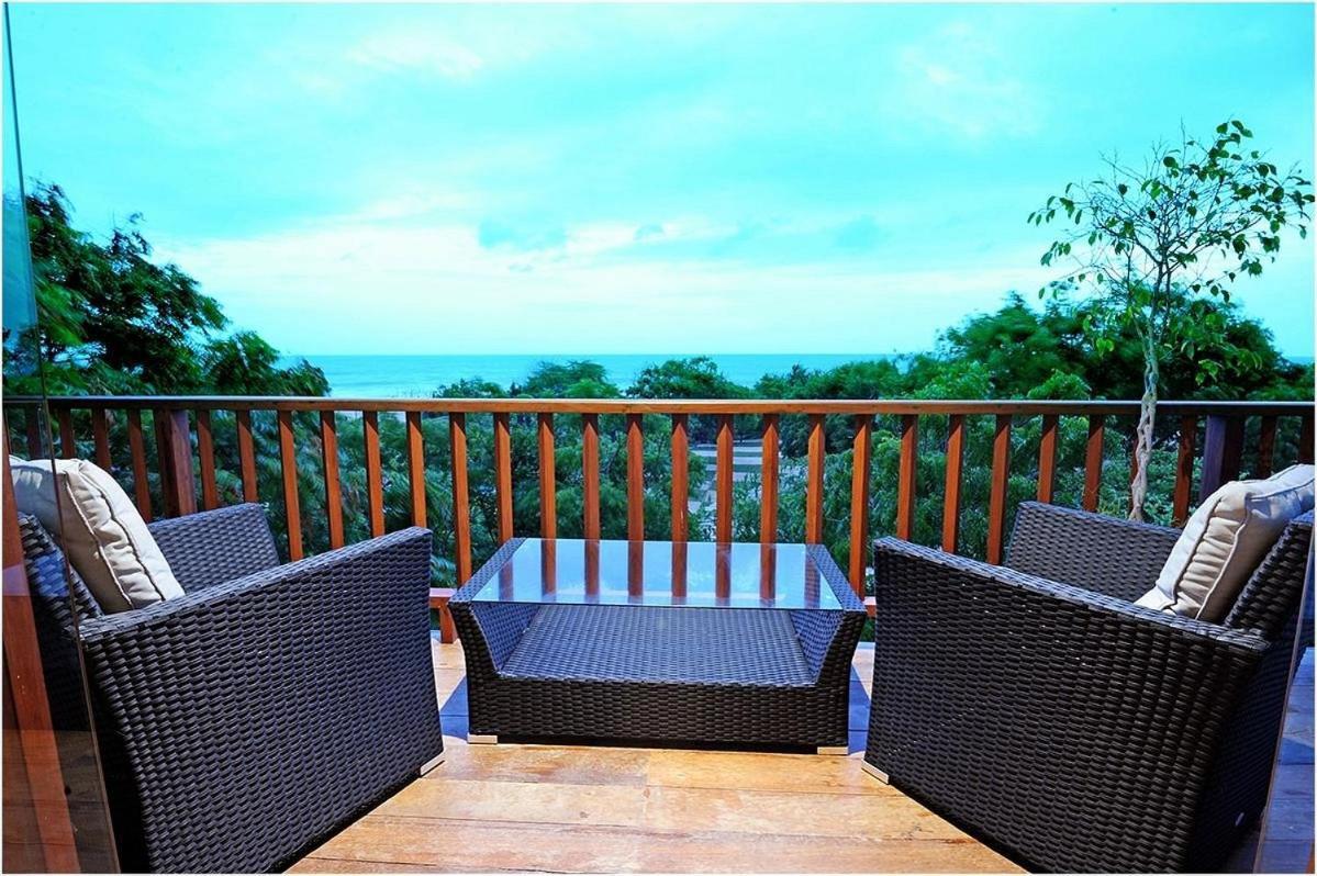 Nikara Luxury Beach House Тиссамахарама Экстерьер фото