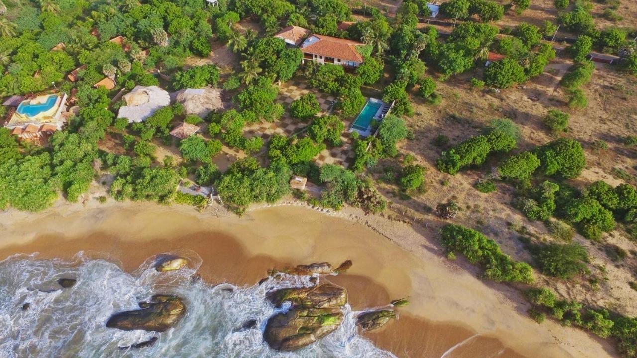 Nikara Luxury Beach House Тиссамахарама Экстерьер фото