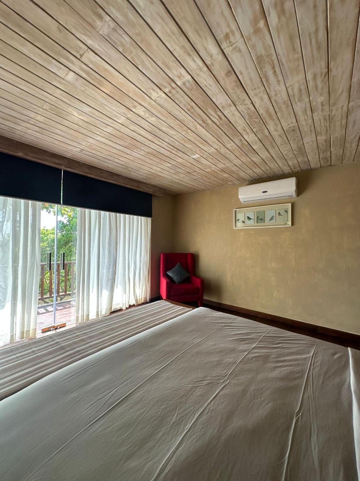 Nikara Luxury Beach House Тиссамахарама Экстерьер фото