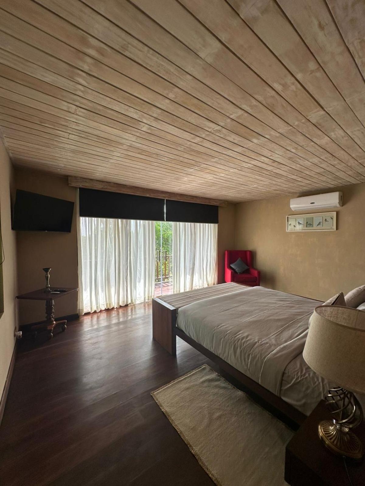 Nikara Luxury Beach House Тиссамахарама Экстерьер фото