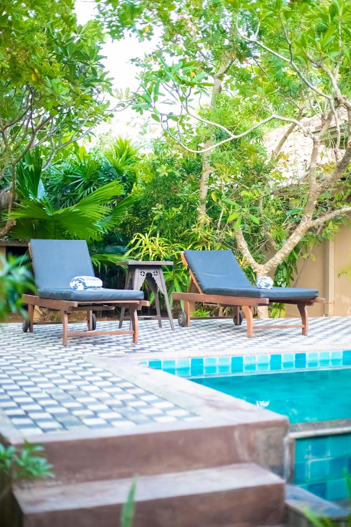 Nikara Luxury Beach House Тиссамахарама Экстерьер фото